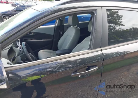 2020 Hyundai Kona Limited z USA, uszkodzony, nr VIN KM8K33A52LU591422